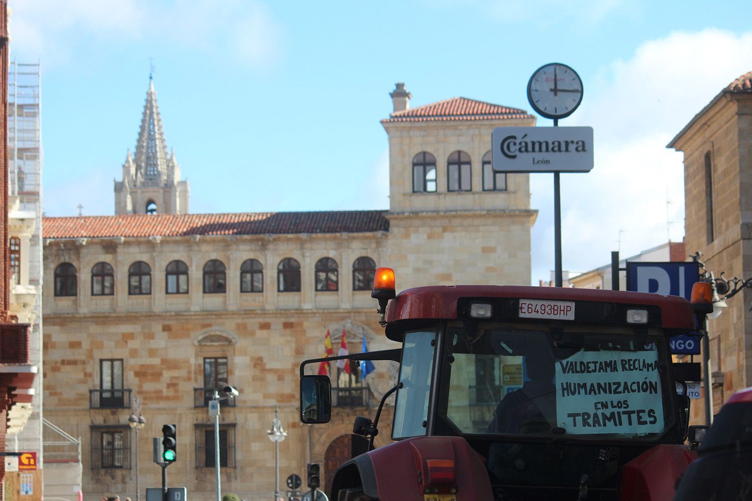 Tractorada convocada por las OPAS en León