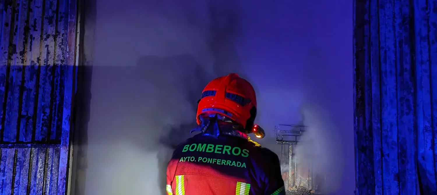 Bomberos de PonferradaIncendio Valtuille