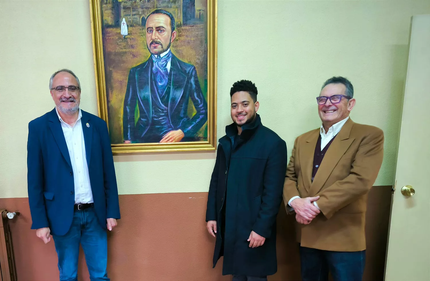 Villafranca del Bierzo estrena un retrato de Gil y Carrasco en su salón de plenos 