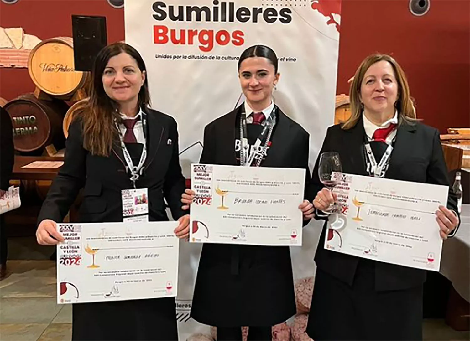 A la izquierda Mónica González  que por tercer año consecutivo será la representante de la provincia de León en el XIX Campeonato Nacional | Foto: Aslesumilleres