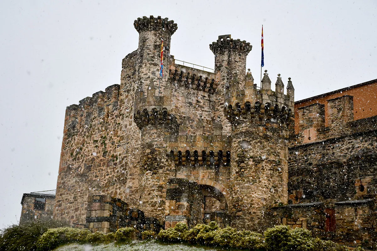 Nieve en el casco antiguo de Ponferrada (9)