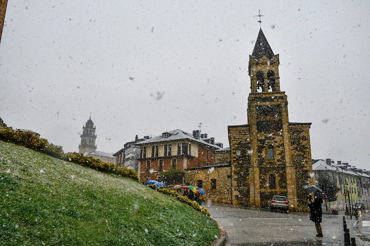 Nieve en el casco antiguo de Ponferrada (12)