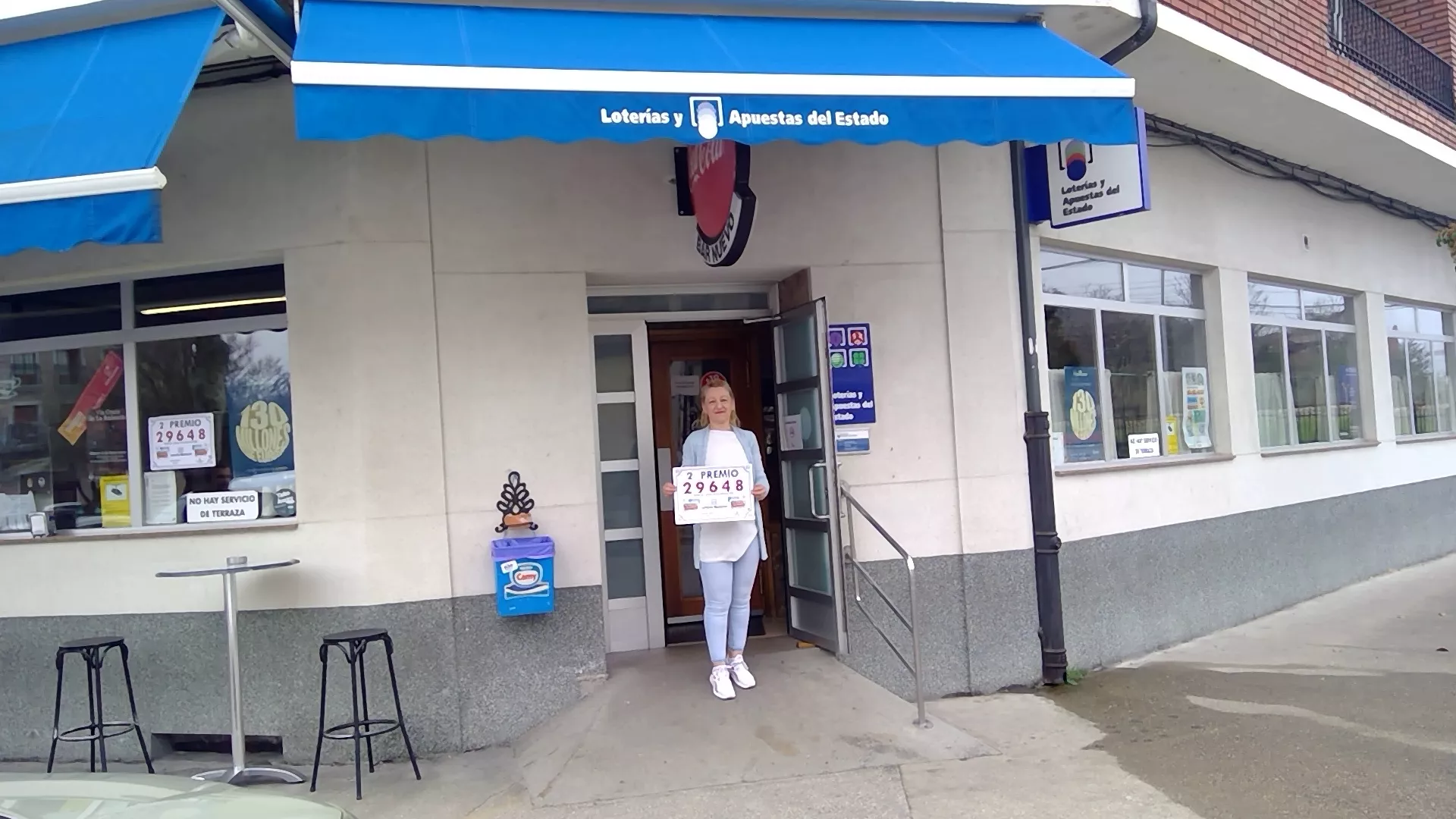 Segundo premio Lotería Nacional en La Placa (Ponferrada) (2)