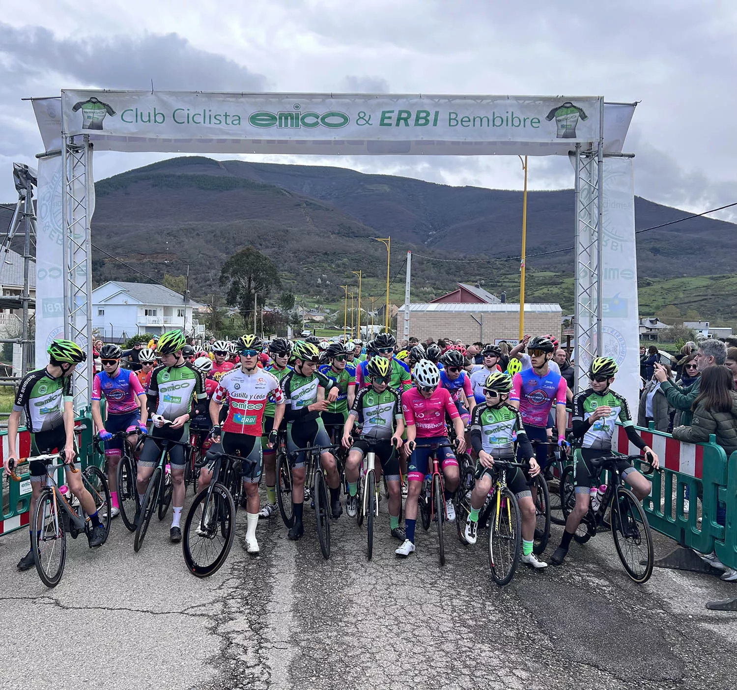 Adrián Prieto se alza con el Gran Premio Ciclista de Castilla y León 