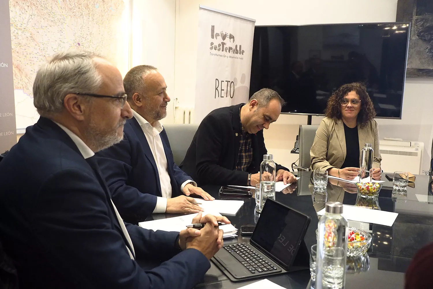 Reunión entre la Diputación de León y Consejo Comarcal del Bierzo.