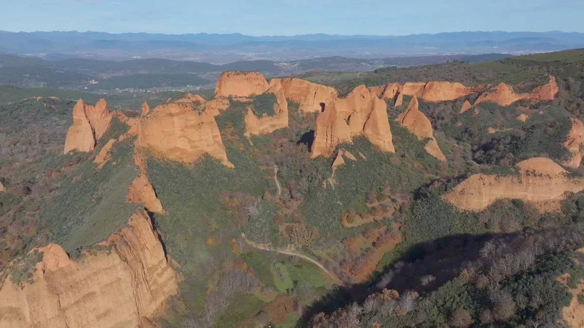 Las Médulas protagonizarán el episodio de 'Los Pilares del Tiempo' de La 2 este domingo 