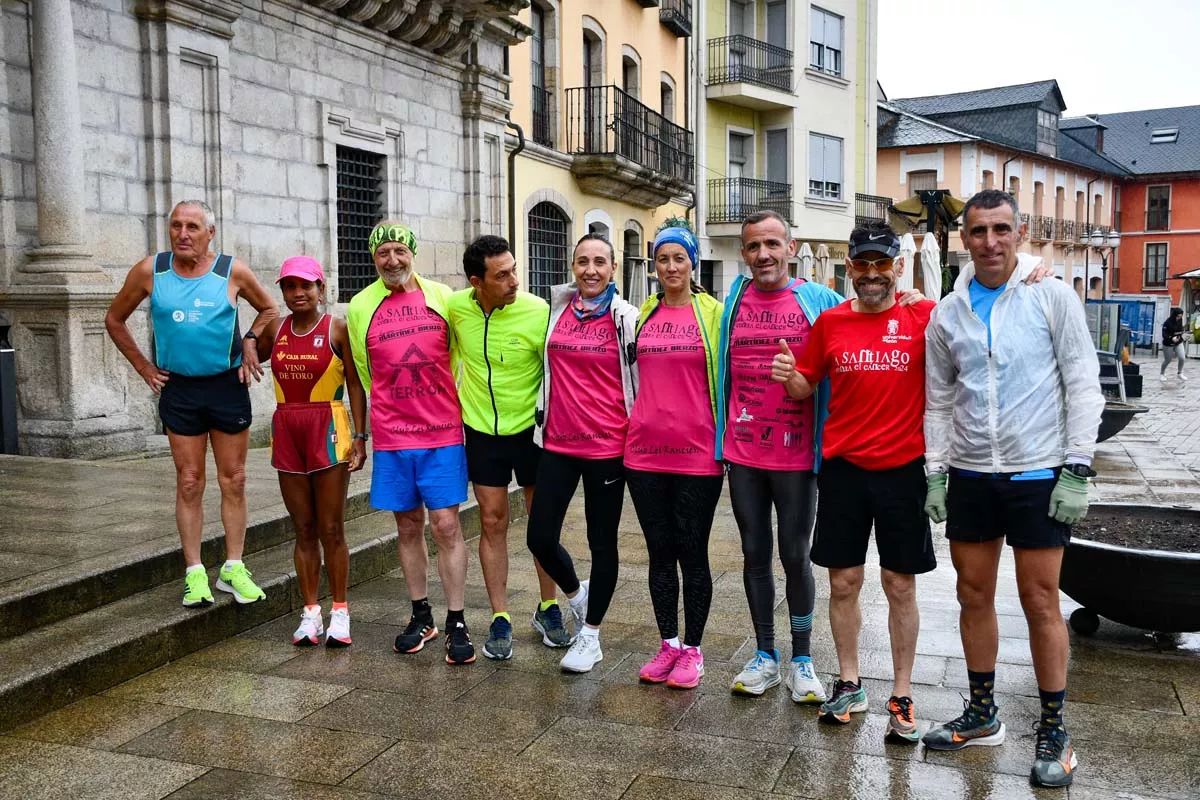 Carrera 'A Santiago contra el cáncer' en Ponferrada