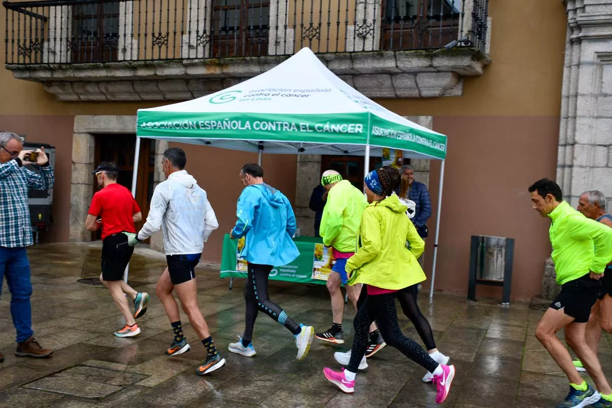 Carrera 'A Santiago contra el cáncer' en Ponferrada