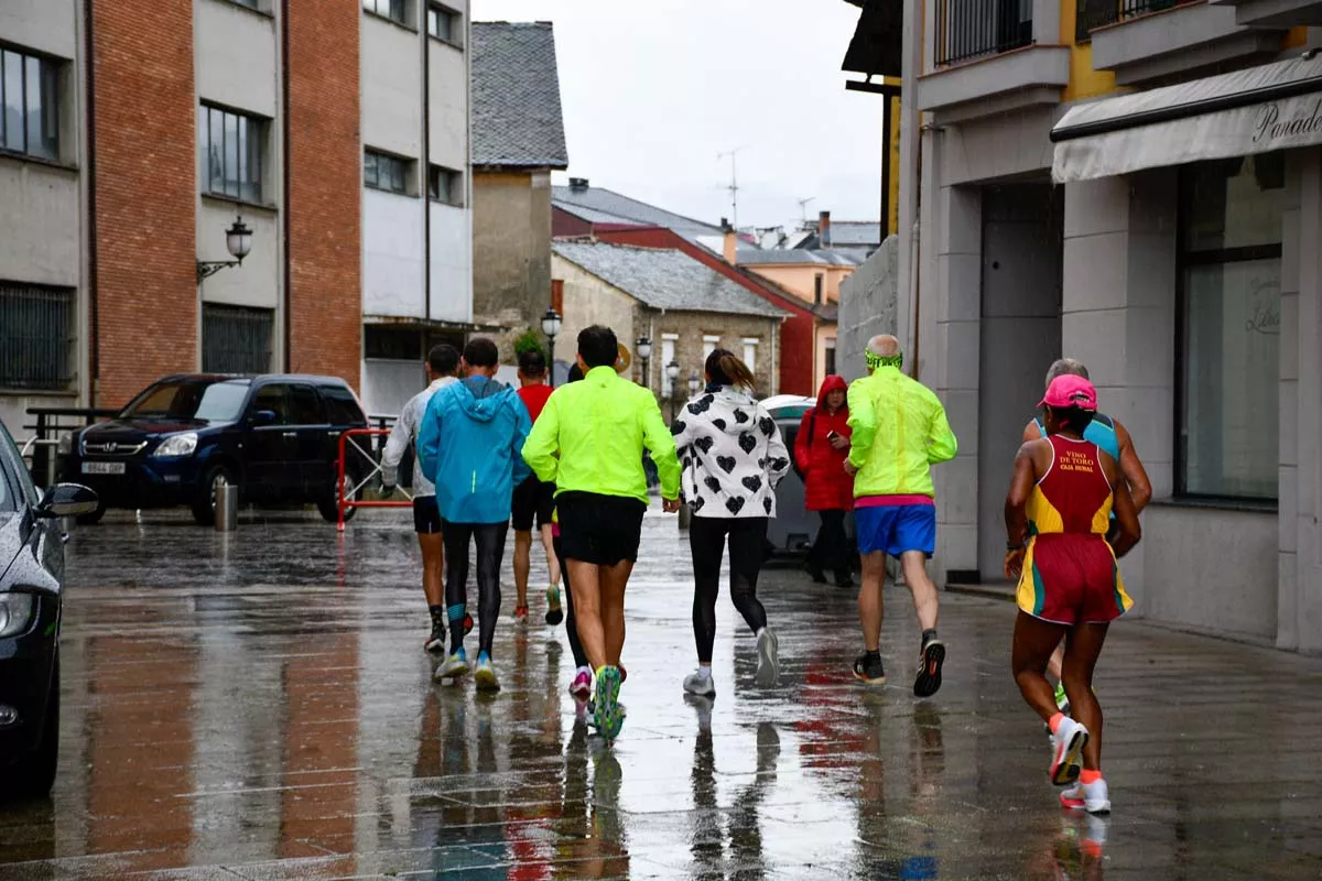 Carrera 'A Santiago contra el cáncer' en Ponferrada