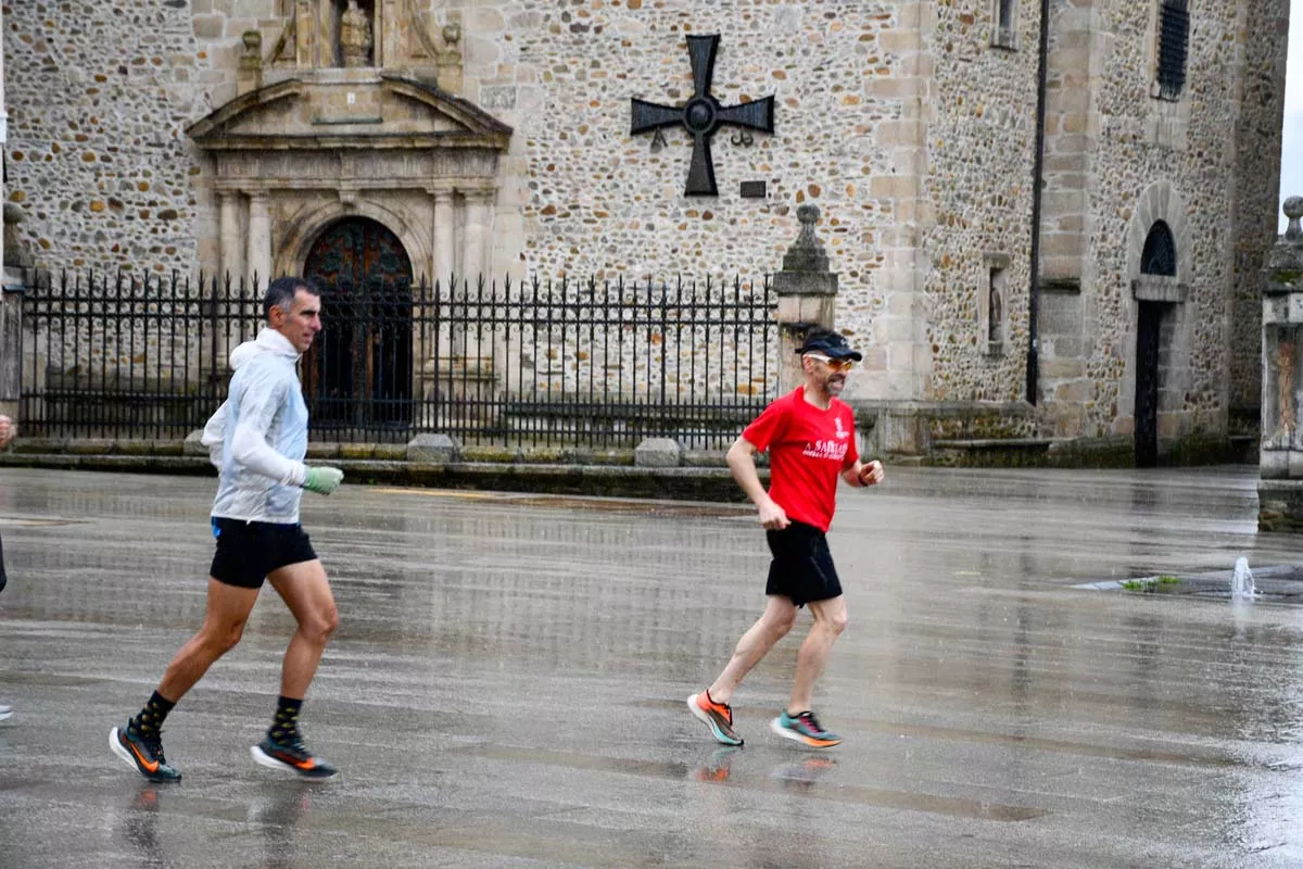 Carrera 'A Santiago contra el cáncer' en Ponferrada