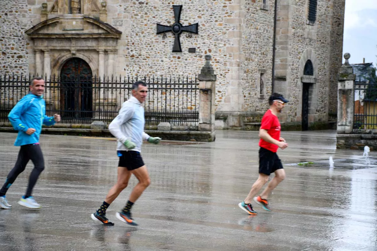 Carrera 'A Santiago contra el cáncer' en Ponferrada