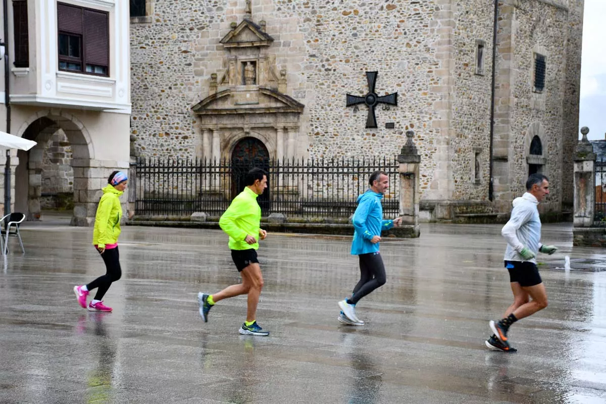 Carrera 'A Santiago contra el cáncer' en Ponferrada