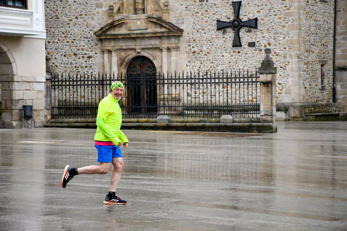 Carrera 'A Santiago contra el cáncer' en Ponferrada