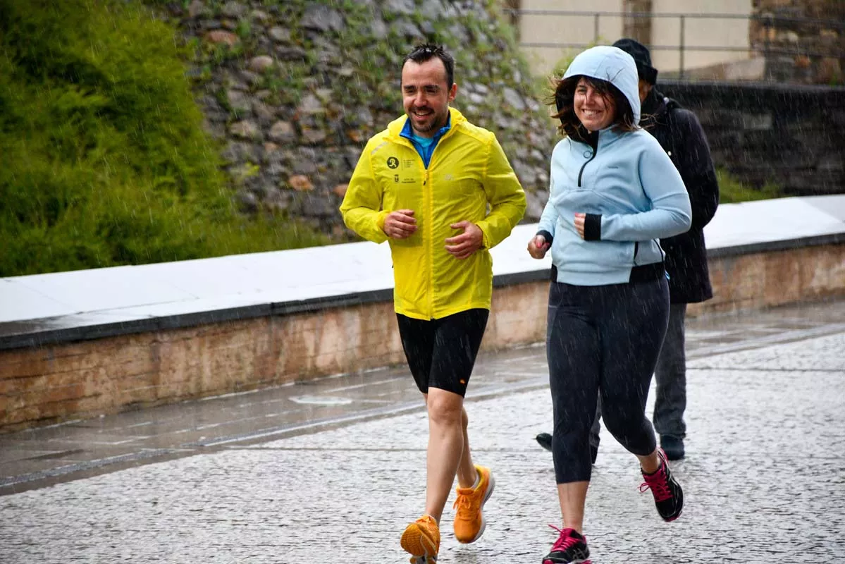  Carrera 'A Santiago contra el cáncer' en Ponferrada