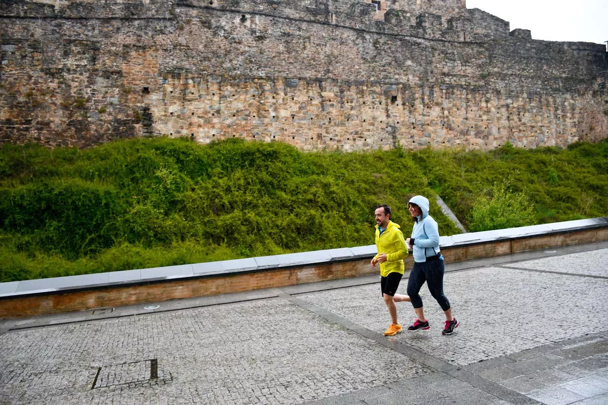 Carrera 'A Santiago contra el cáncer' en Ponferrada