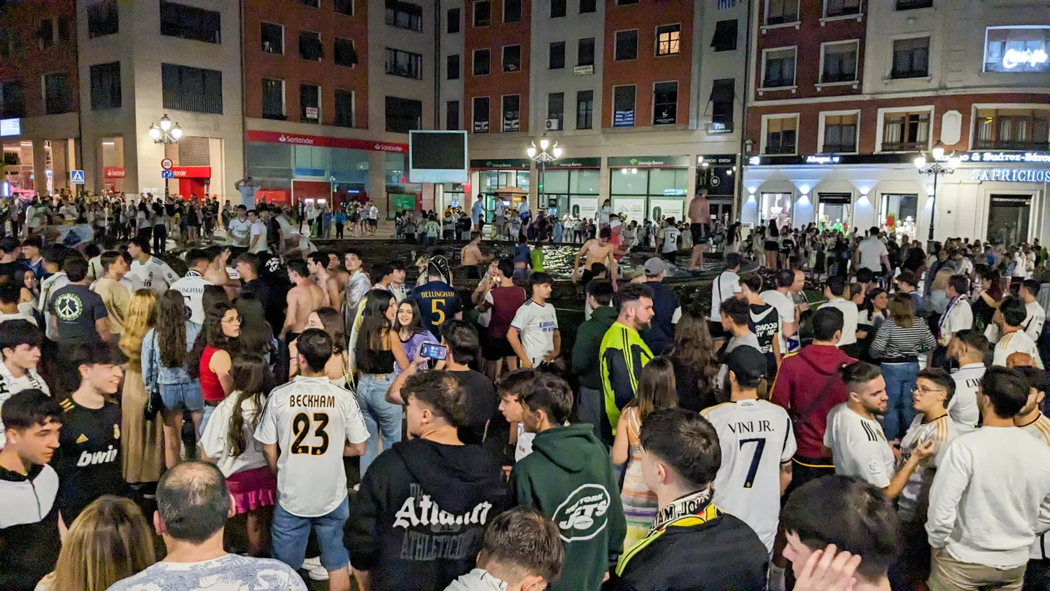 Ponferrada celebra el triunfo del Real Madrid (12)