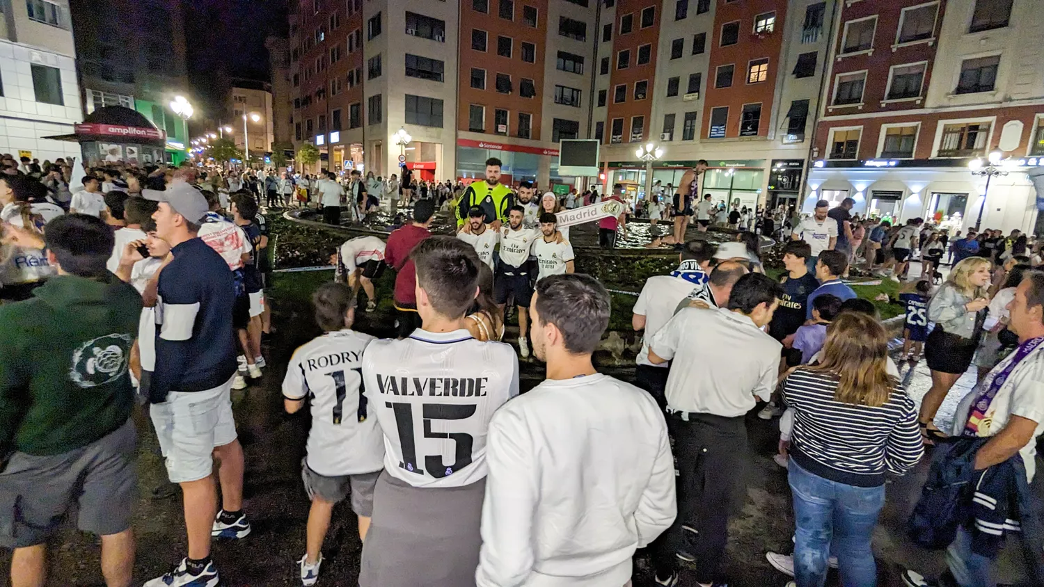 Ponferrada celebra el triunfo del Real Madrid (15)