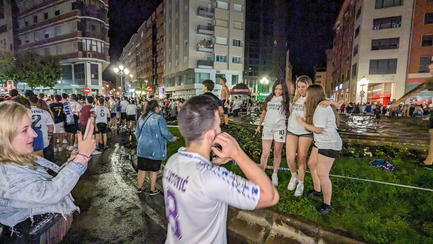 Ponferrada celebra el triunfo del Real Madrid (16)