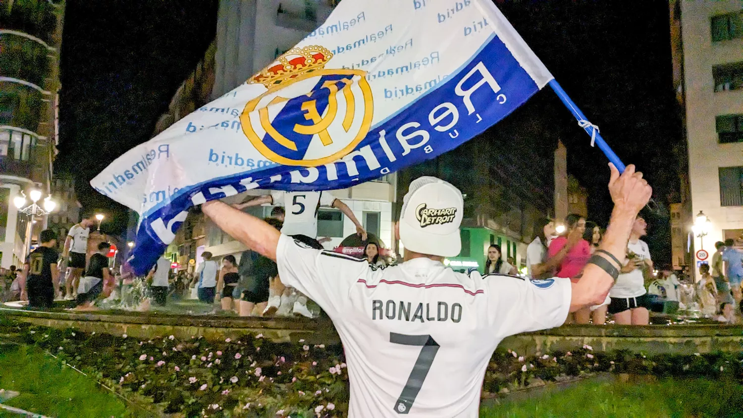 Ponferrada celebra el triunfo del Real Madrid (19)