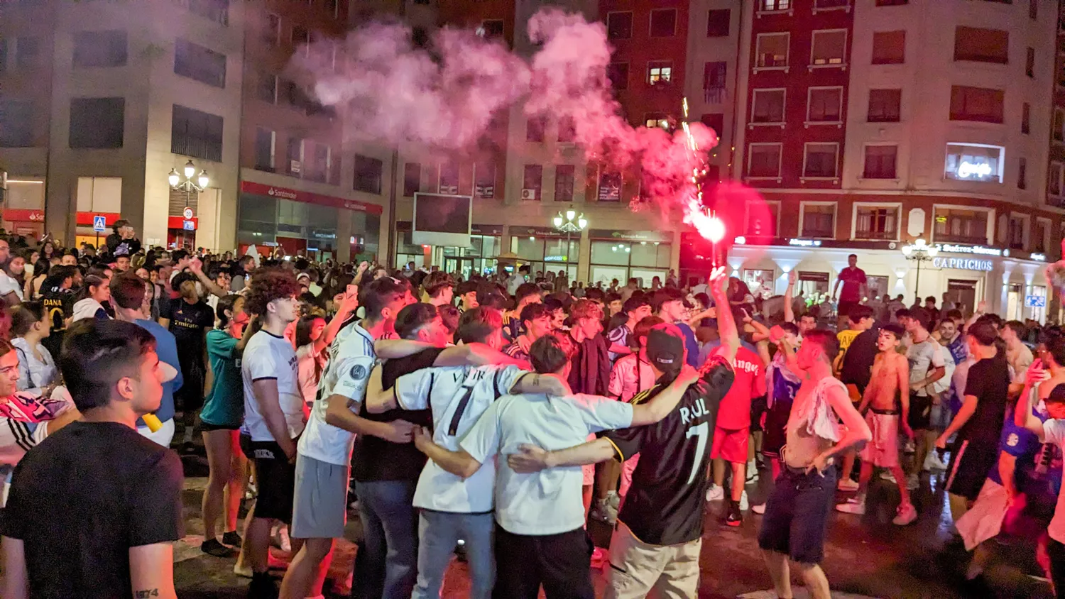Ponferrada celebra el triunfo del Real Madrid (24)