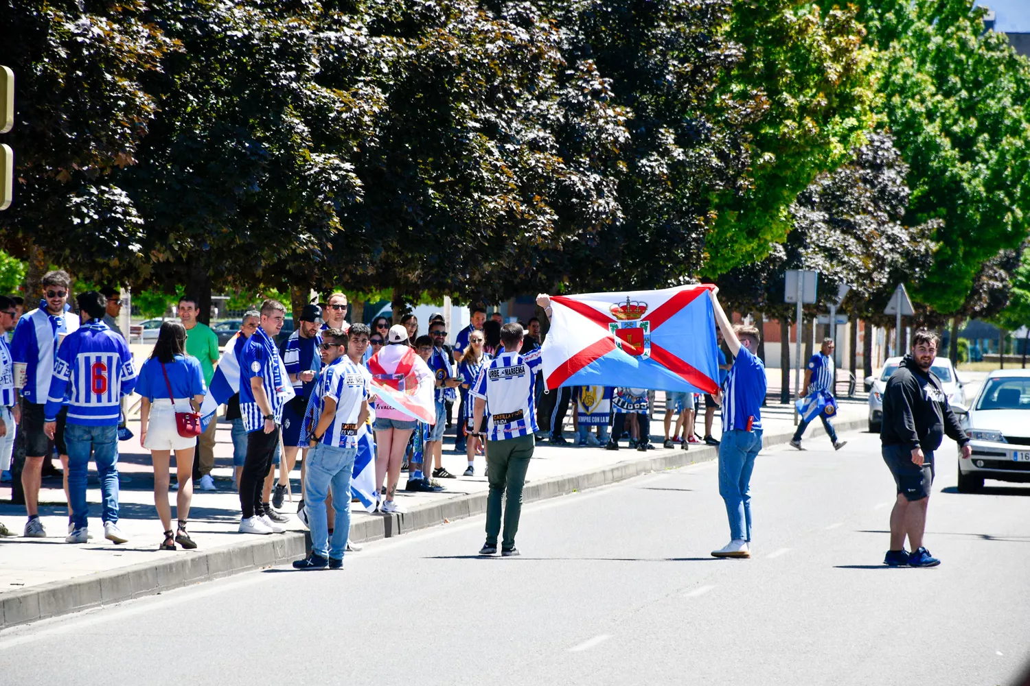 Recibimiento de la afición a la Ponferradina (29)