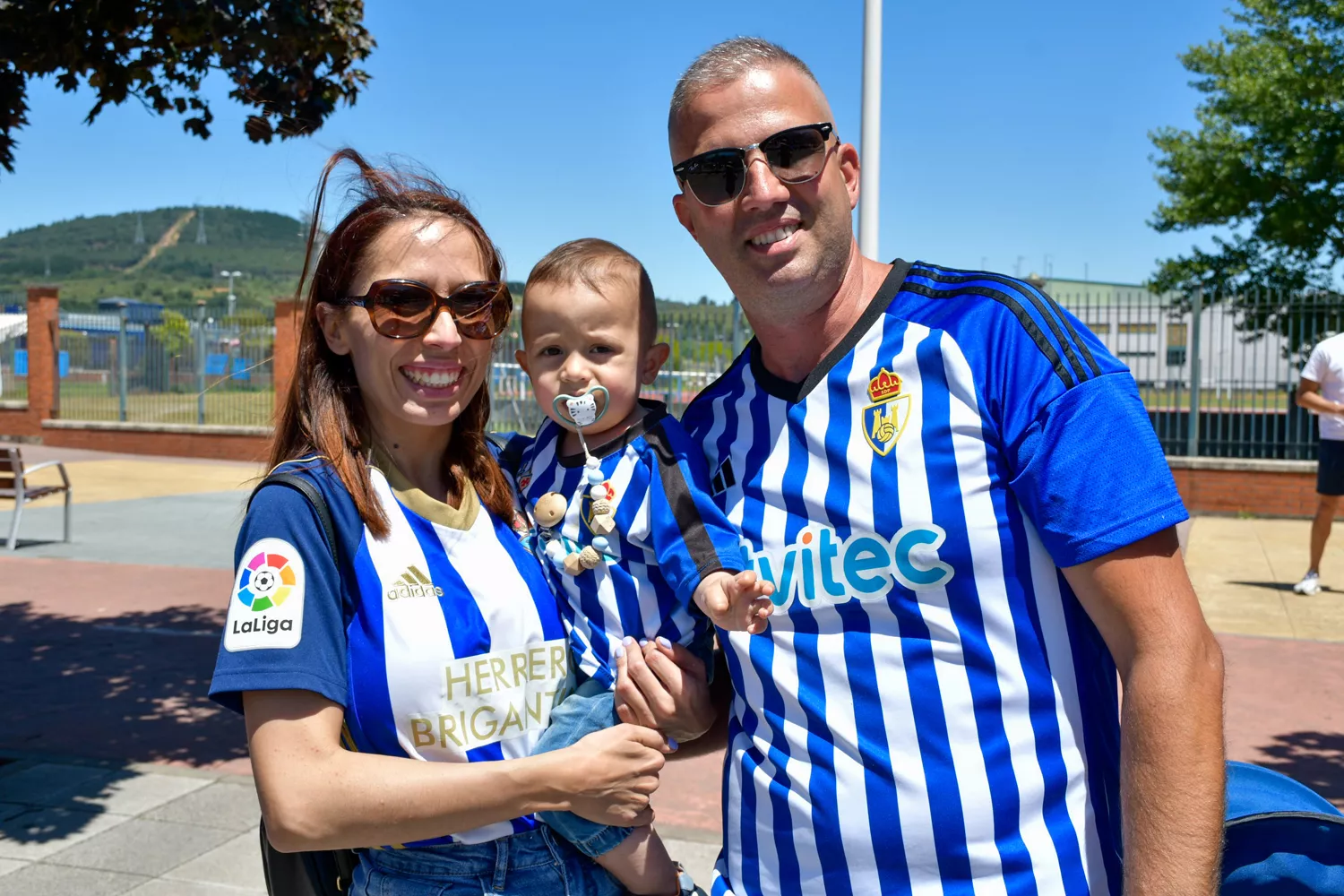 Recibimiento de la afición a la Ponferradina (45)