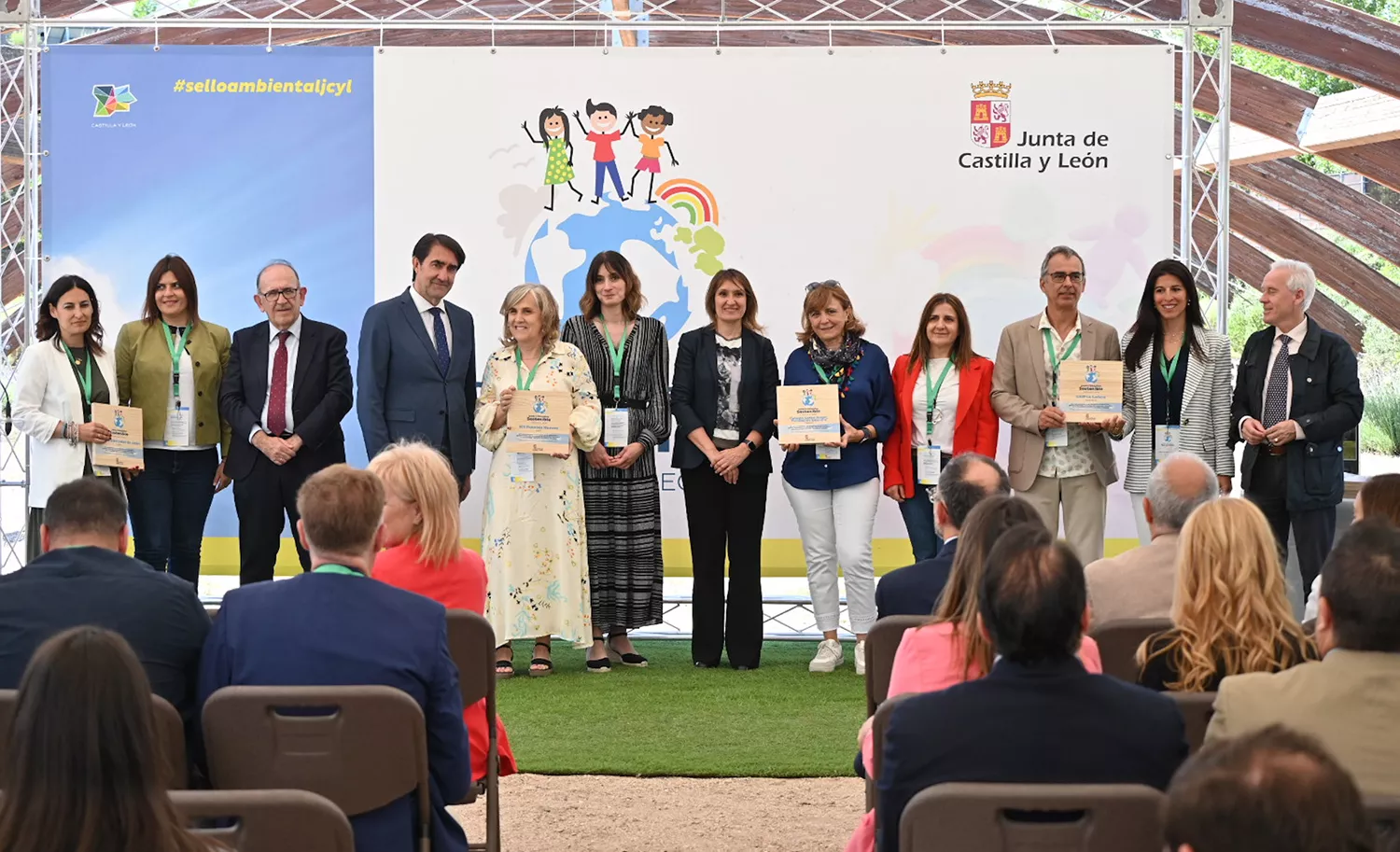 El IES de Fuentesnuevas (Ponferrada), premiado por sus iniciativas en educación y gestión ambiental