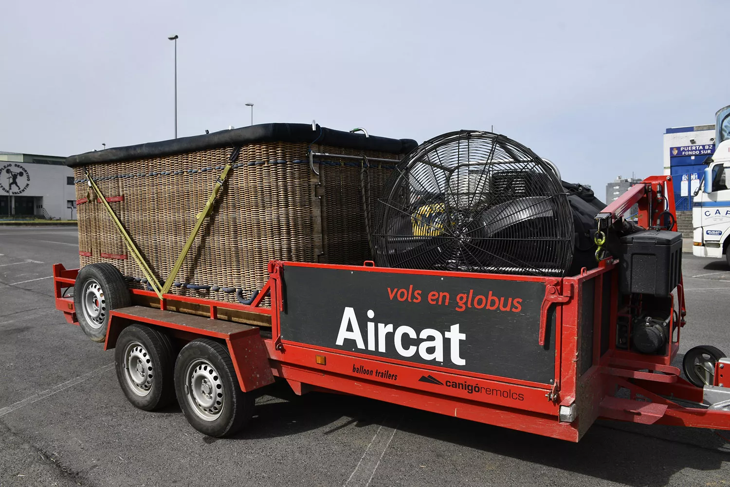 El globo aerostático de Ponferrada tras su vuelo.