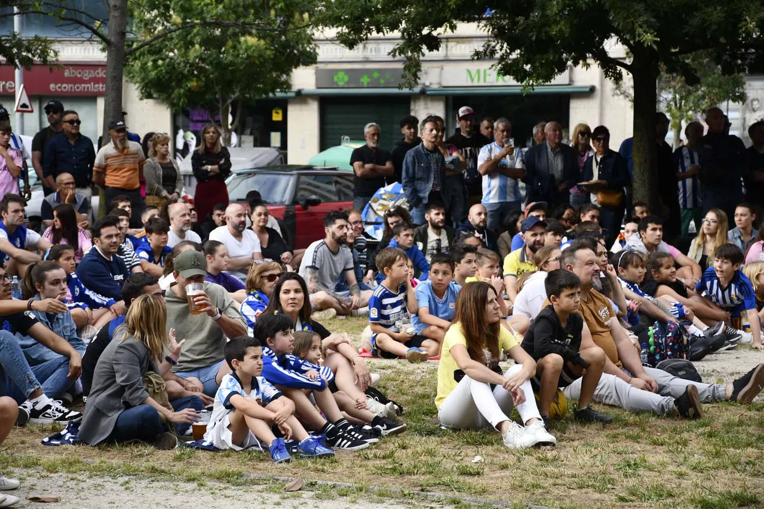 Aficionados de la Ponferradina durante el partido contra el Córdoba (8)