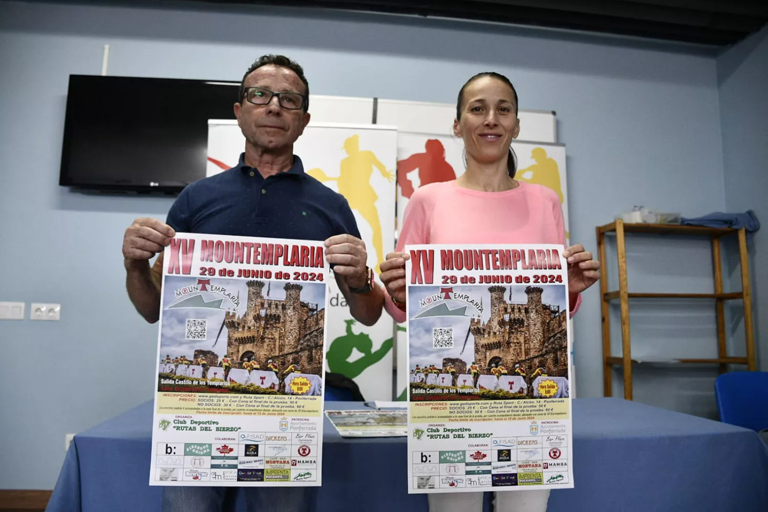 La concejal de Deportes, Eva González, acompañada del organizador de la competición, Carlos Souto, han sido los encargados de presentar este lunes la XV edición de la Mountemplaria
