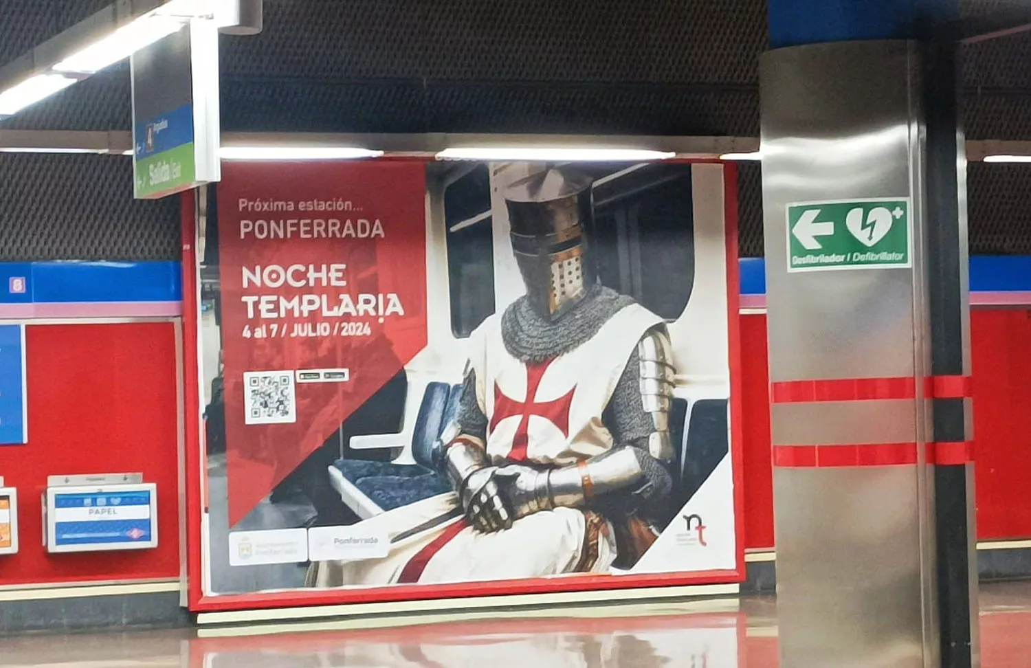 Foto de la campaña de la Noche Templaria de Ponferrada en el metro de Madrid 3