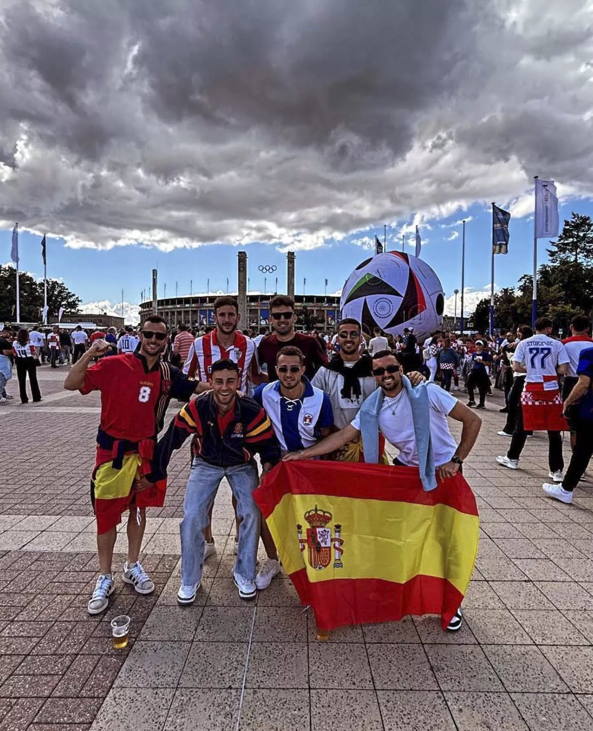 La Ponferradina, representada en el debut de España en la Eurocopa.