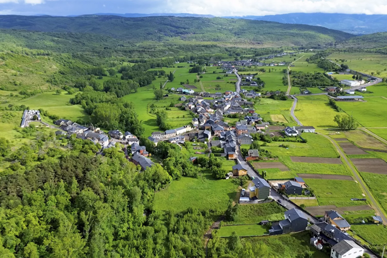 Foto de Noceda del Bierzo a vista de dron