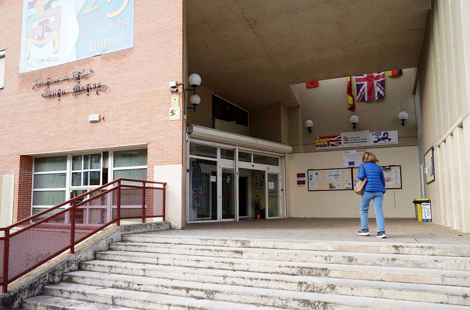 Más de 26.000 aspirantes se presentan este sábado a las oposiciones de Maestros, Secundaria y Cuerpos Docentes de Castilla y León | Leticia Pérez - ICAL