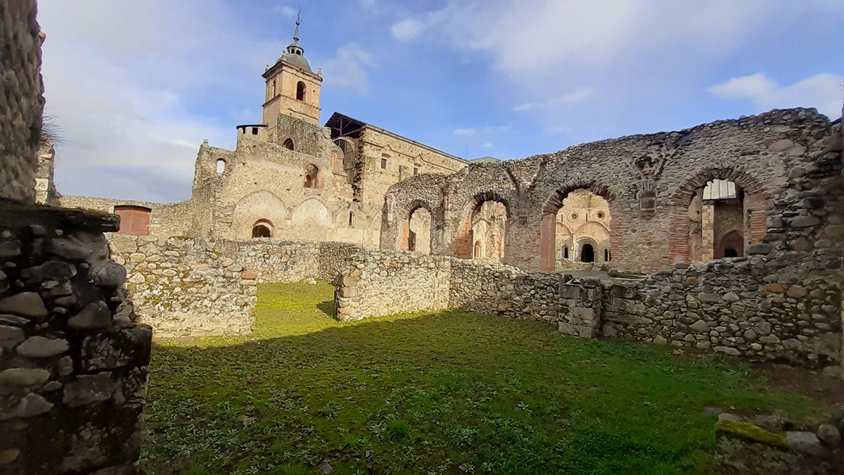 MONASTERIO CARRACEDO