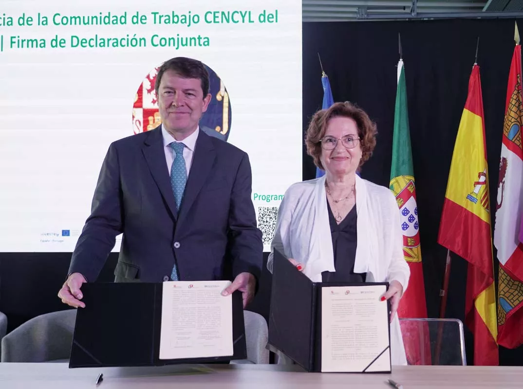 El presidente de la Junta de Castilla y León, Alfonso Fernández Mañueco y la presidenta de la región centro de Portugal, Isabel Damasceno | Rubén Cacho - ICAL