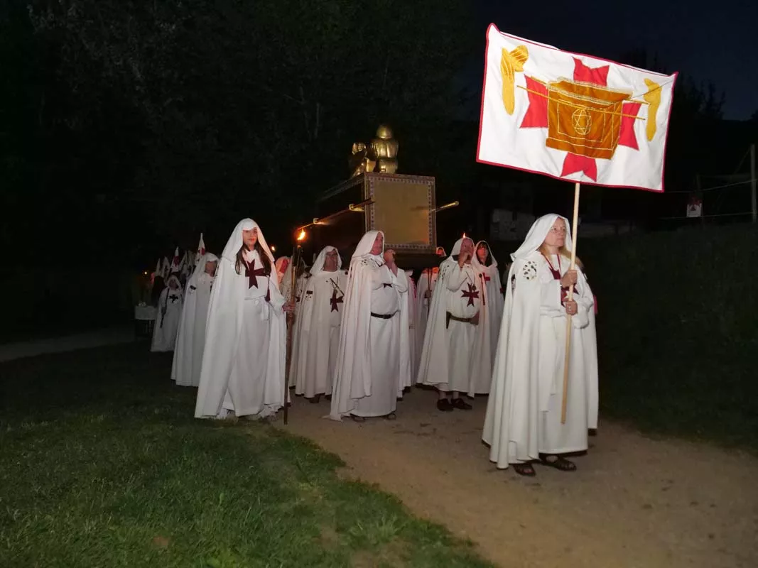 Ponferrada renueva sus votos con el misterio del Temple