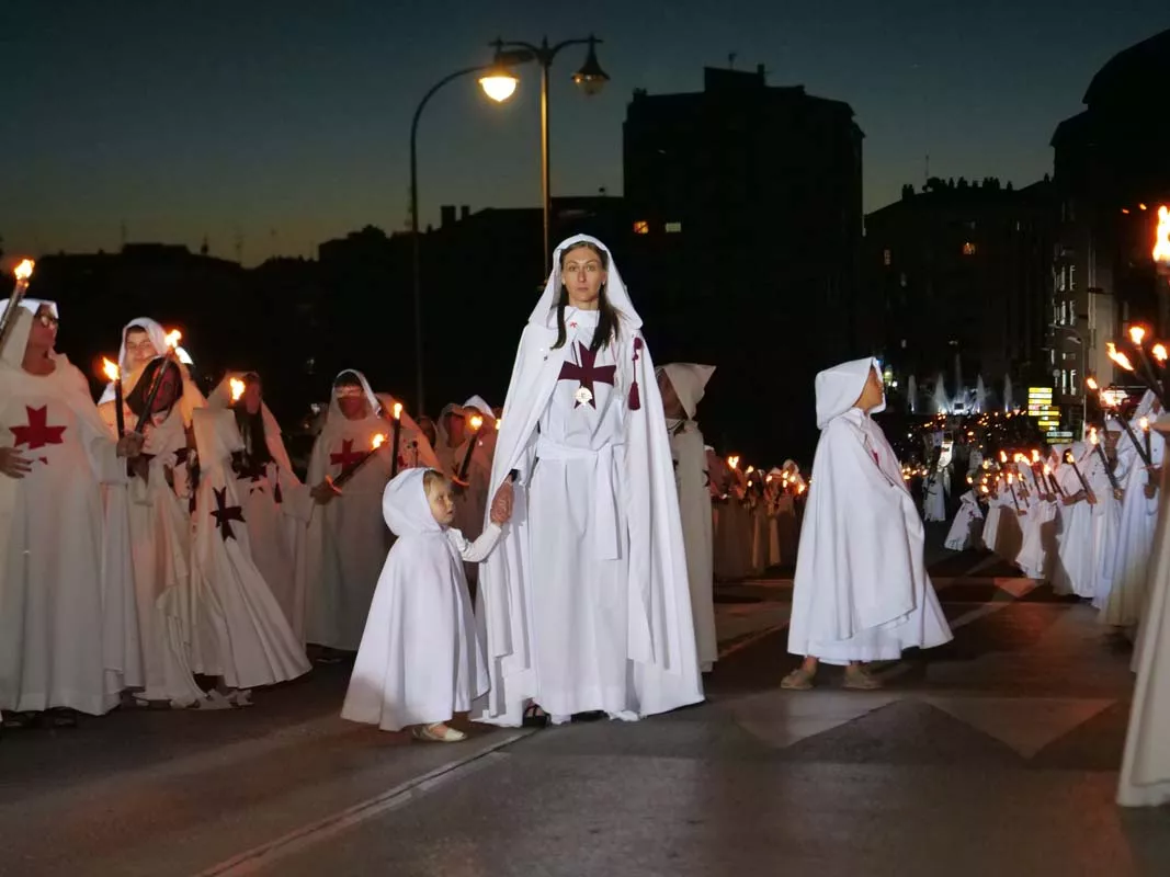 Ponferrada renueva sus votos con el misterio del Temple