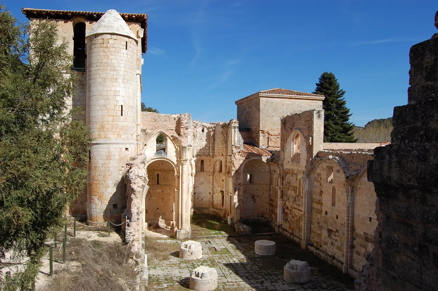 Monasterio de San Pedro de Arlanza Foto Wikipedia