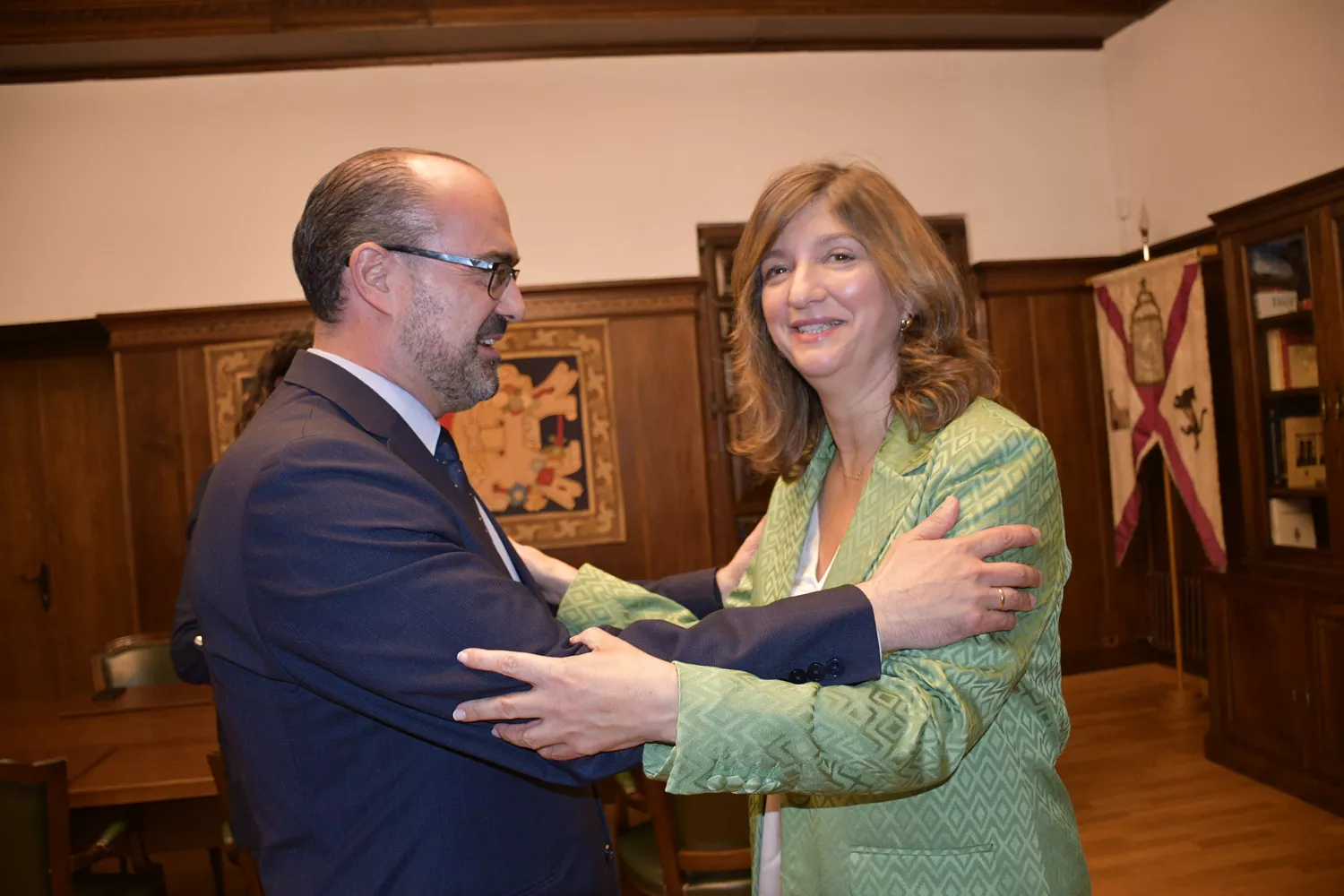 Alcalde de Ponferrada, Marco Morala, y la nueva rectora de la ULE, Nuria González