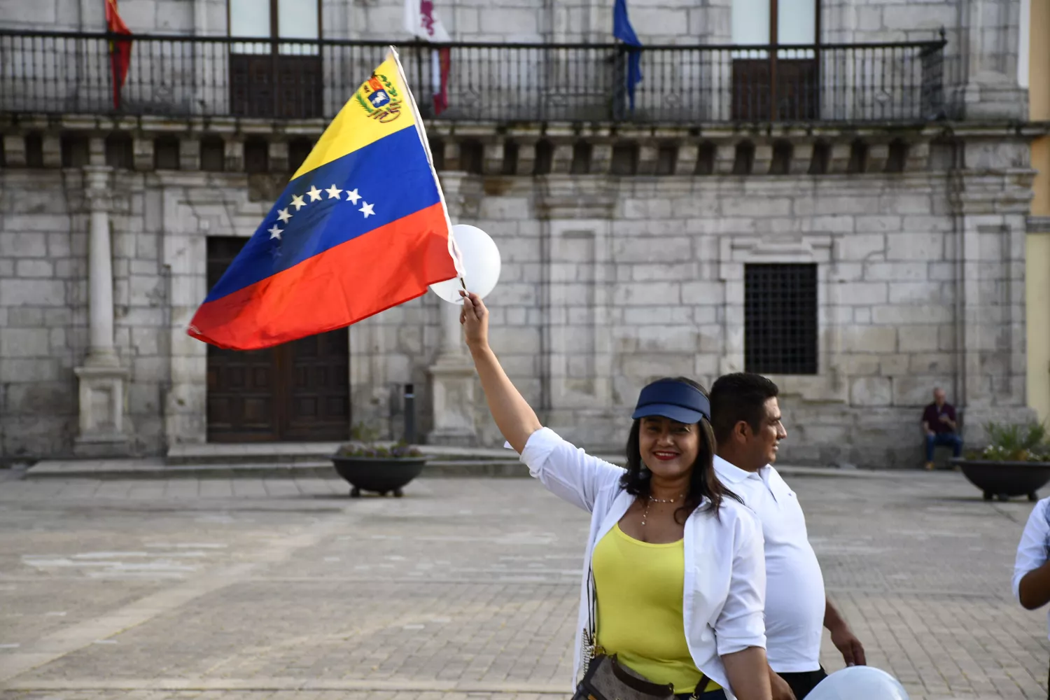 La comunidad venezolana se concentra en Ponferrada en apoyo a Edmundo González en las elecciones