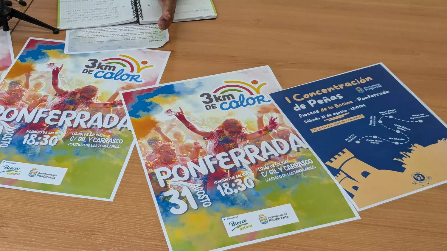 Ponferrada 'se viste' de color y música en la previa de La Encina con concentración de peñas y 'holi run'