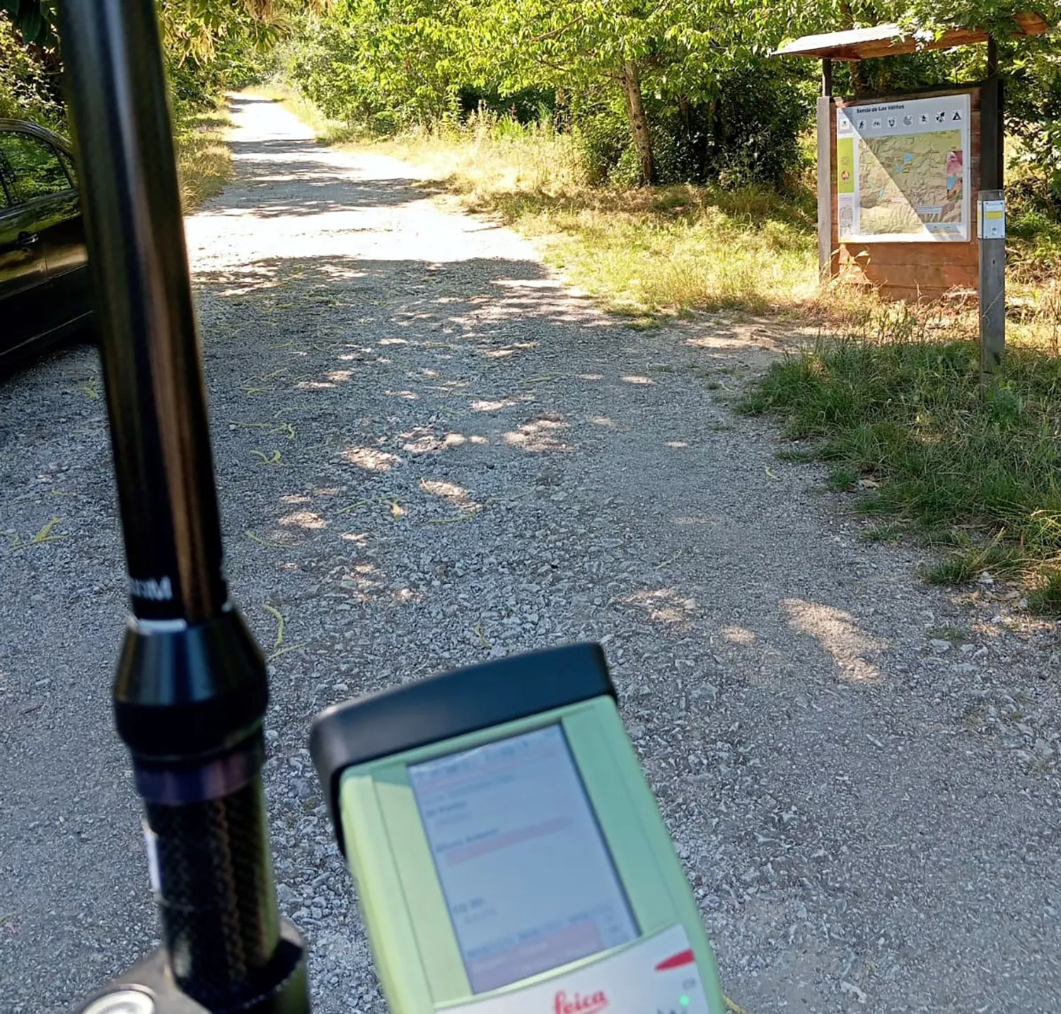 Raquel Vega, estudiante del grado en Ingeniería Geomática y Topografía en el campus de Ponferrada de la Universidad de León (ULE), presentó su proyecto ‘Médulas Bioreseve: conservación de la biodiversidad y turismo ecológico’