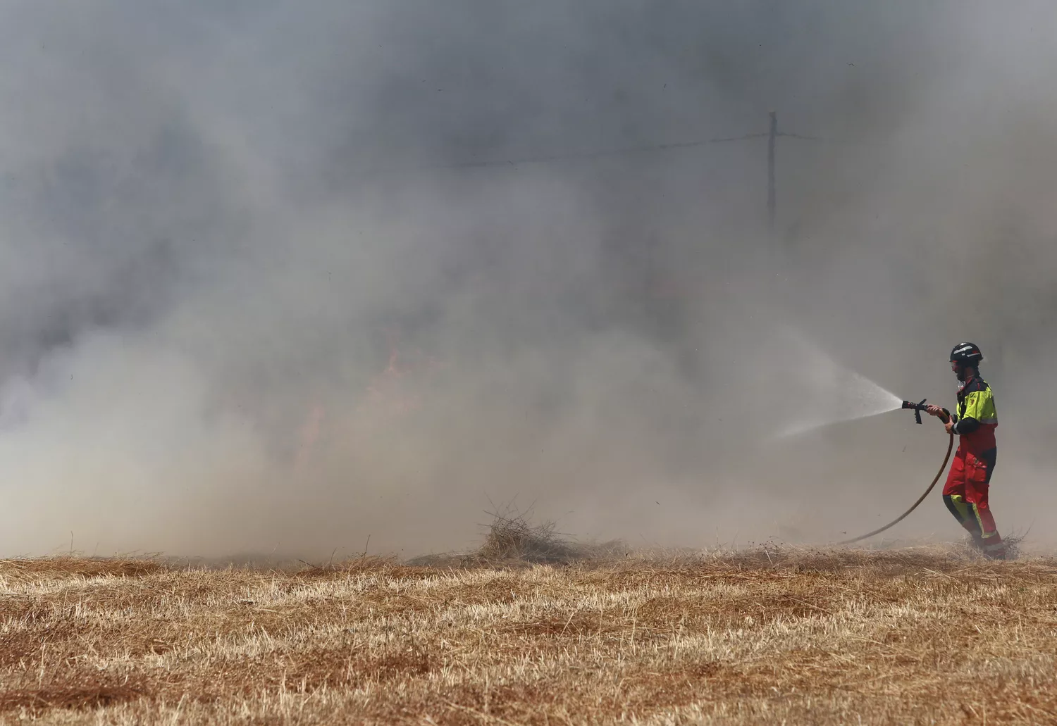   Incendio en unas tierras de cultivo en Palencia