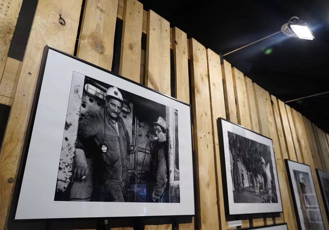 Presentación de la exposición 'Tierra negra. Minas y mineros' en Ponferrada