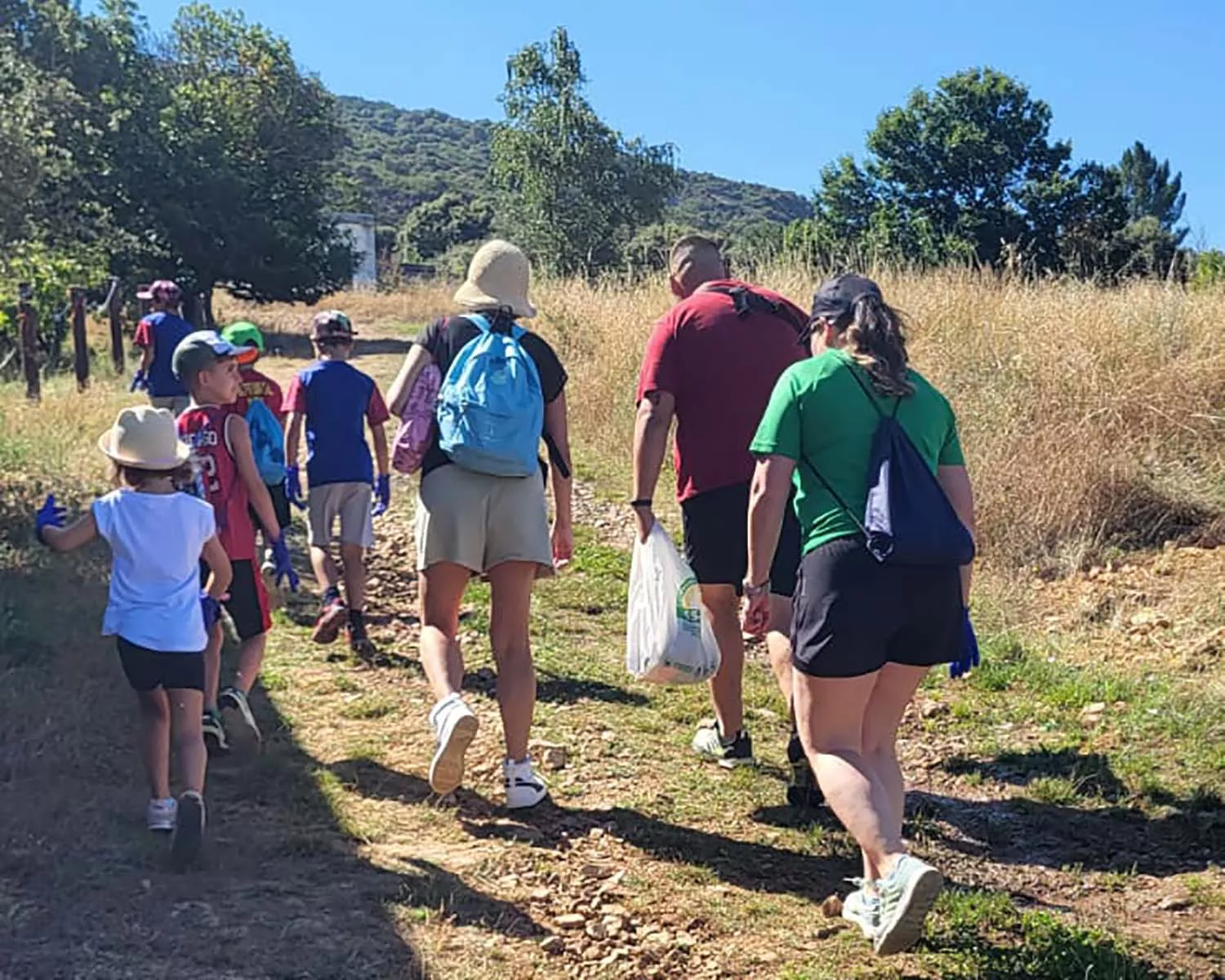 La asociación Real Villa de Castropodame se suma al Plogging