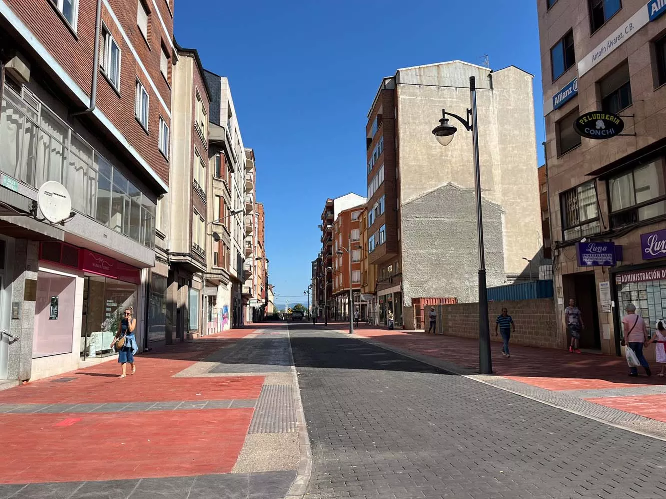 Obras en la calle Gómez Núñez de Ponferrada (1)