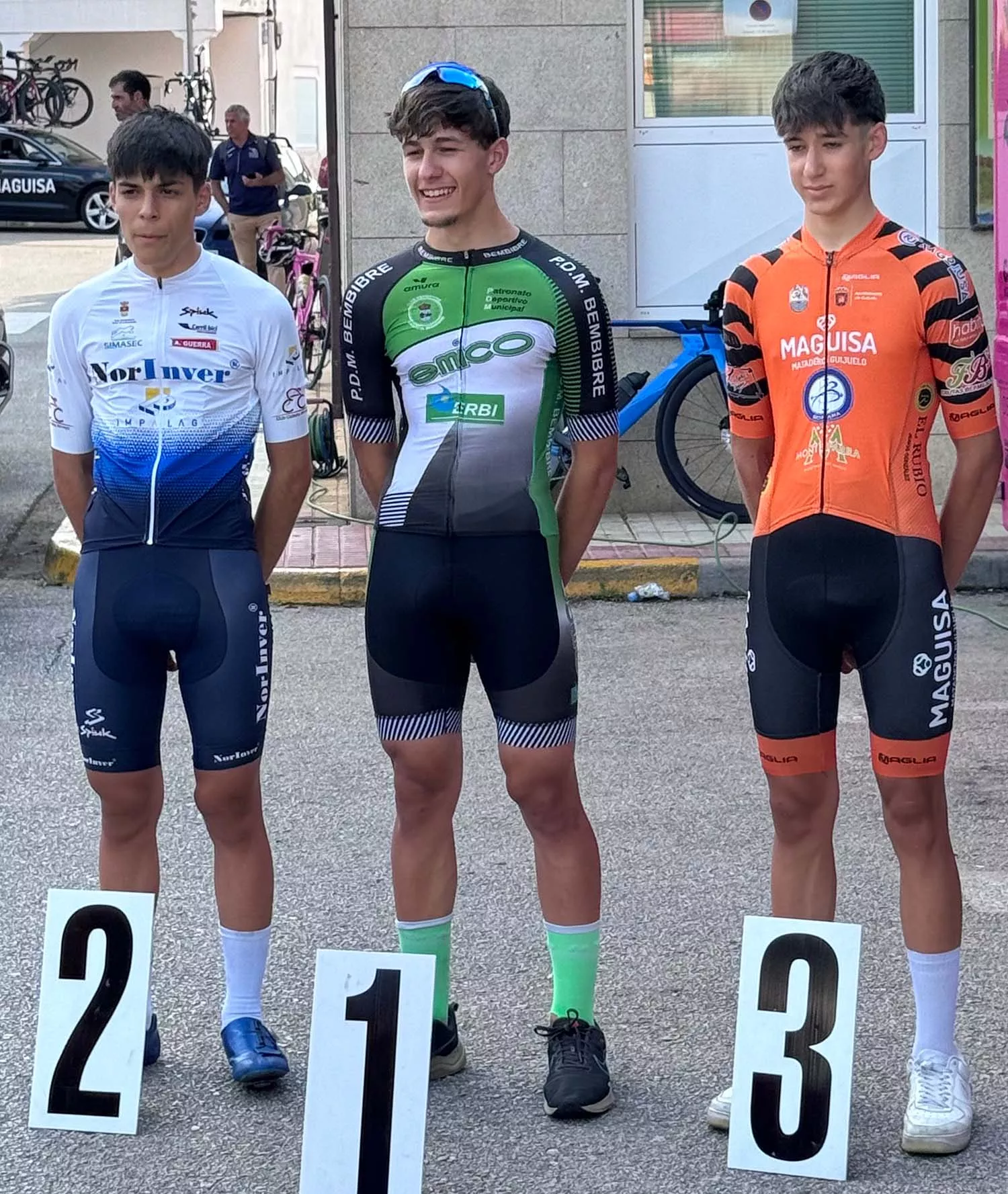 Adrián Prieto logra por segundo año consecutivo el campeonato de CRI de Castilla y León en Cabañas Raras