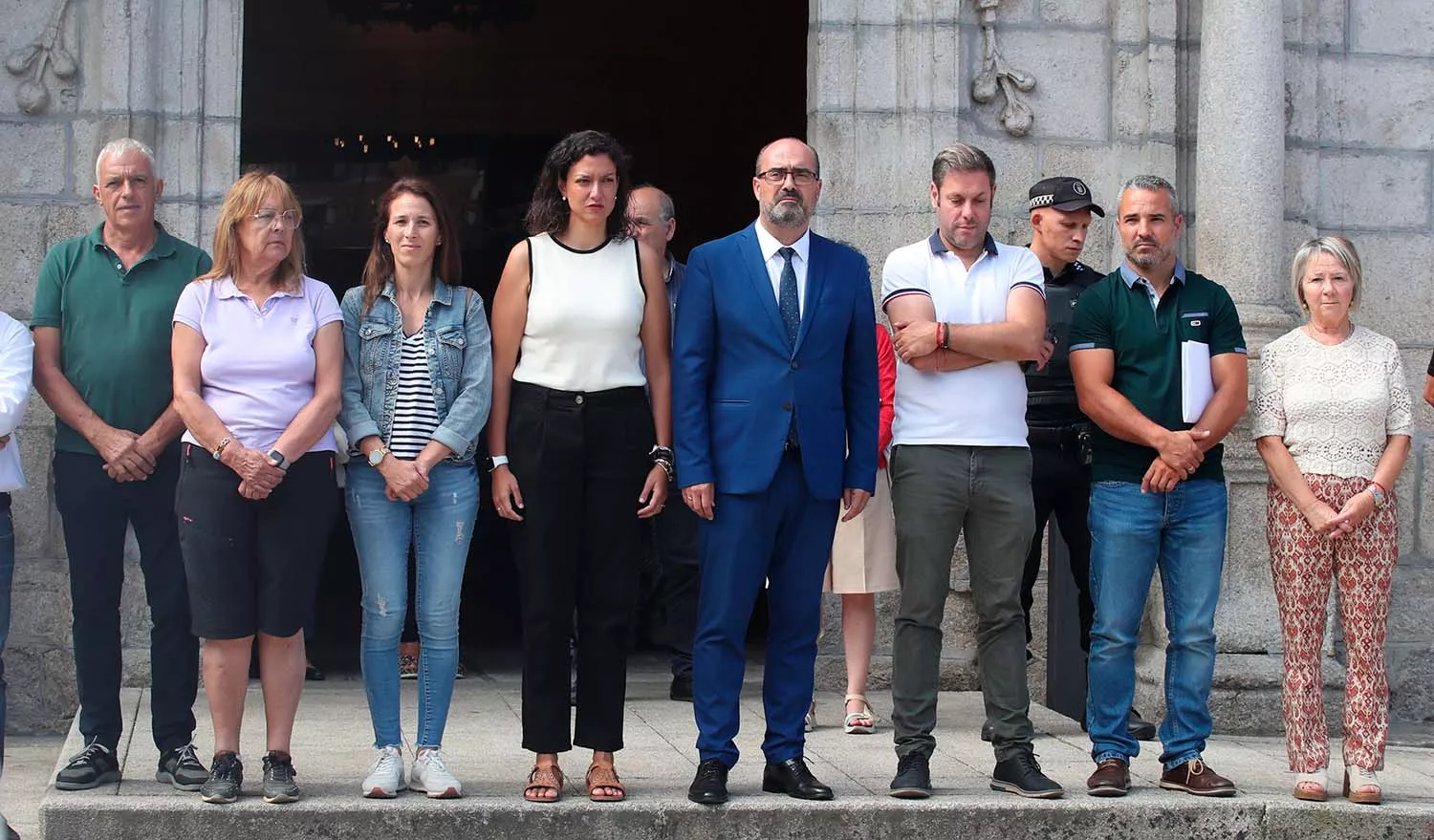 César Sánchez / ICAL . Minuto.de silencio en el Ayuntamiento de Ponferrada por el último asesinato machista ocurrido en Valladolid