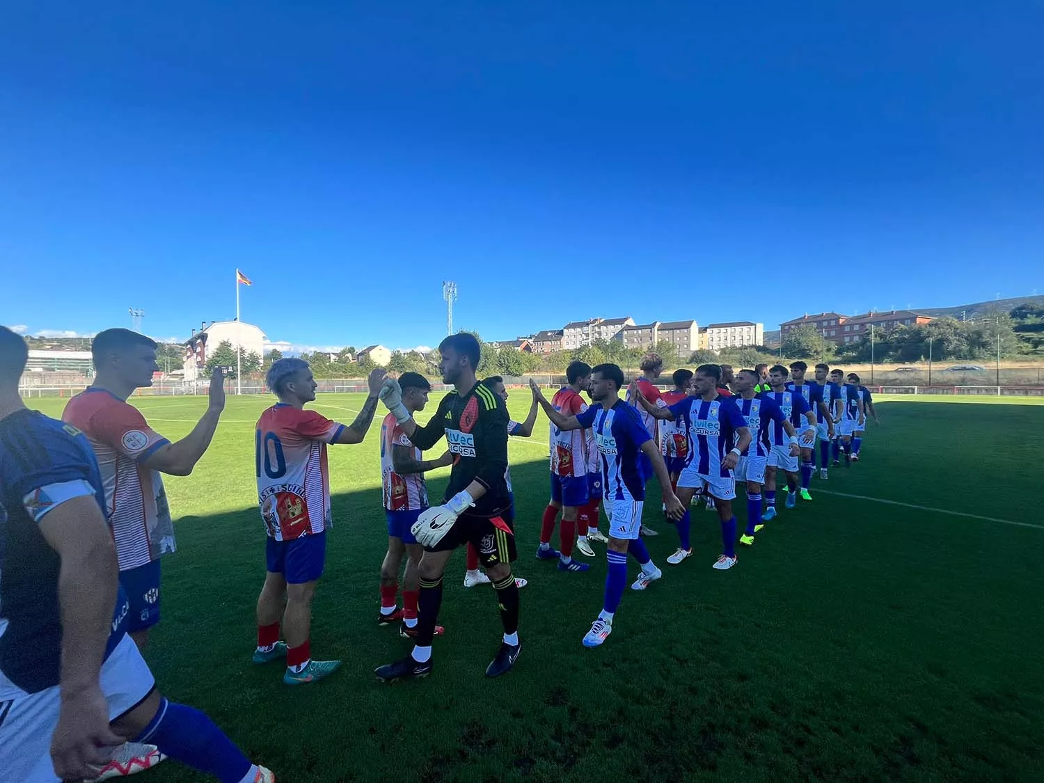 La Ponferradina y el Atlético Bembibre preparados para el partido en el Jesús Esteban